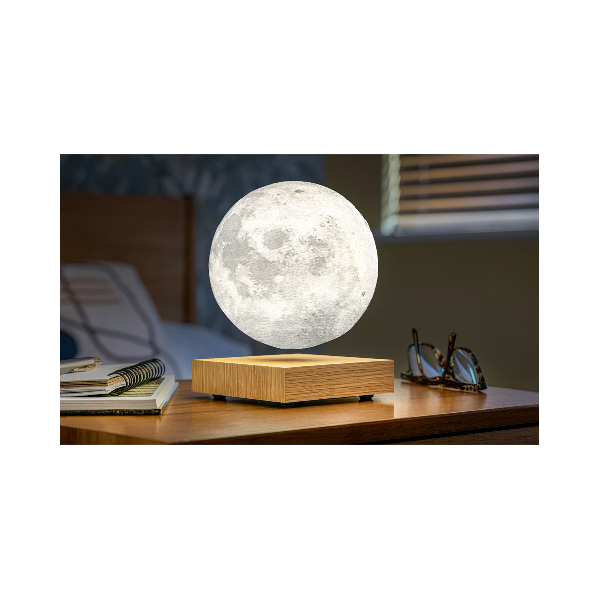 Паметна ламба - Месечина, Smart Moon Lamp, дрво - јасен 