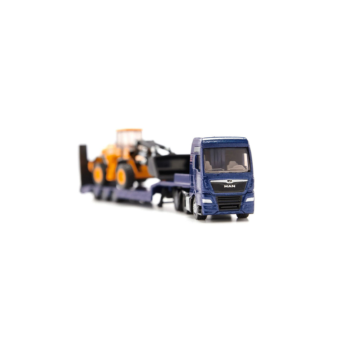 Фигура, MAN Truck with Low Loader and JCB Wheel Loader 