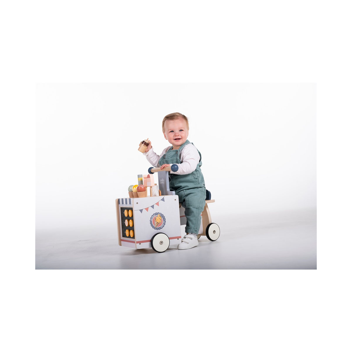 Дрвен сет за игра Jack & Jacky Ice-Cream Cart Bike 