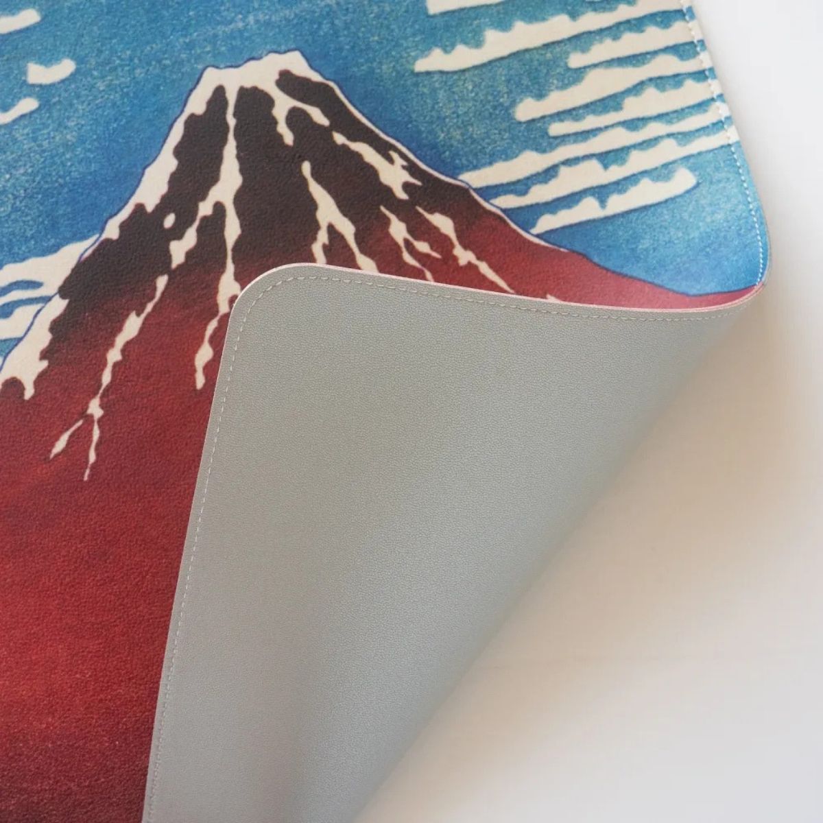 Подлога за глувче, Hokusai 