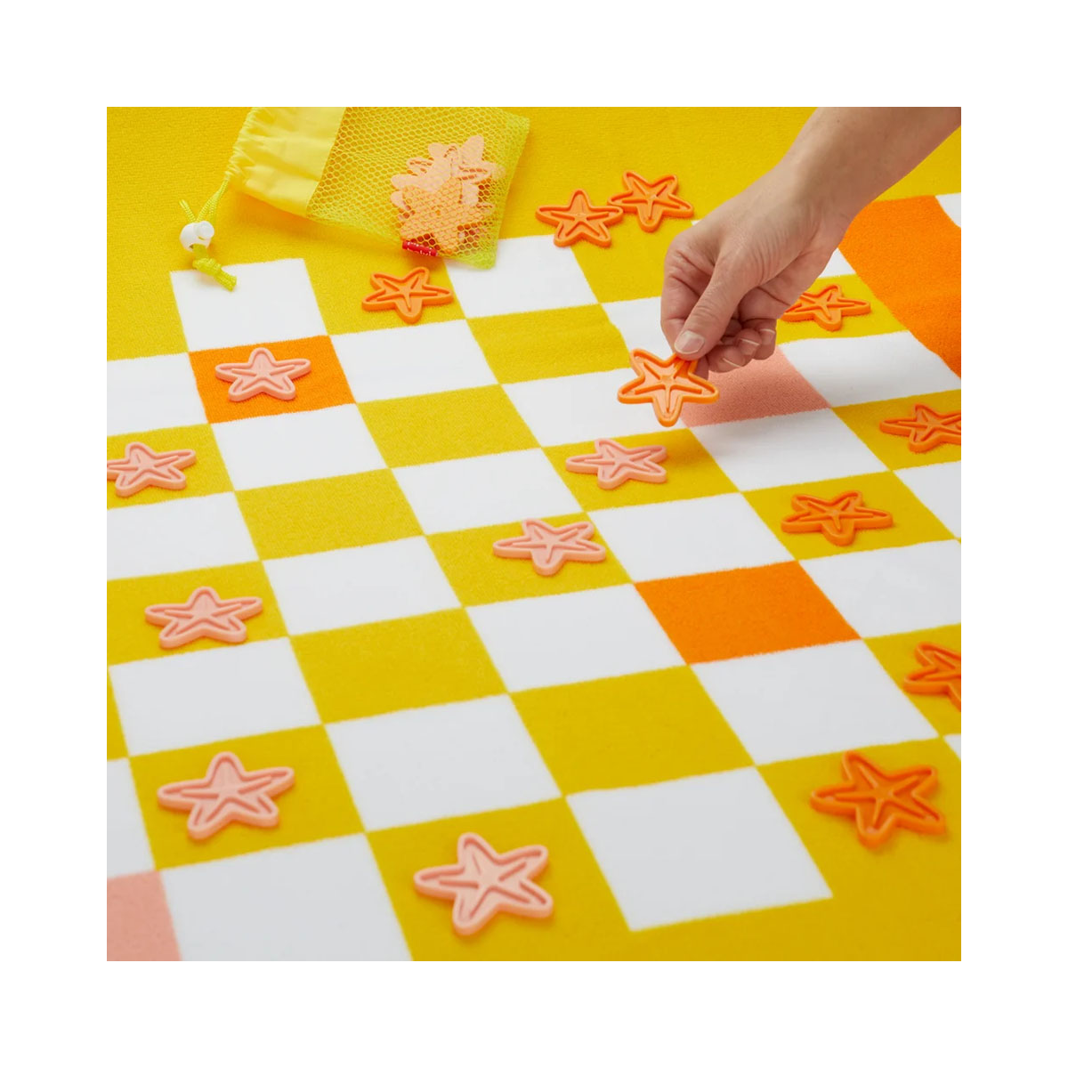 Пешкир за на плажа со игра, Checkers Yellow, 90 x 180 cm 