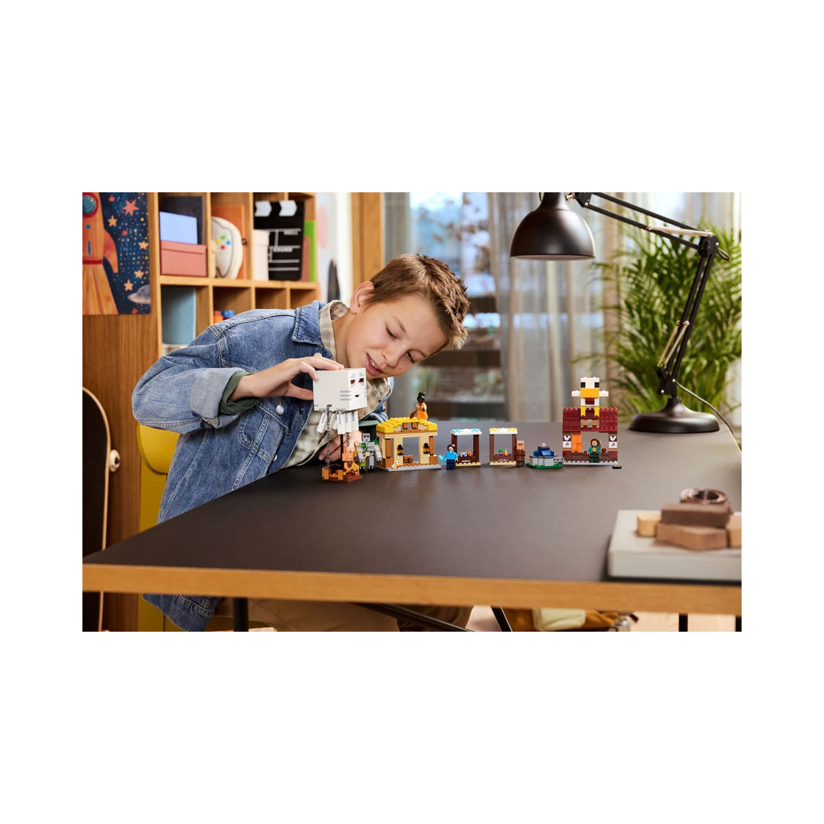 LEGO коцки, Minecraft, The Ghast Balloon Village Attack 