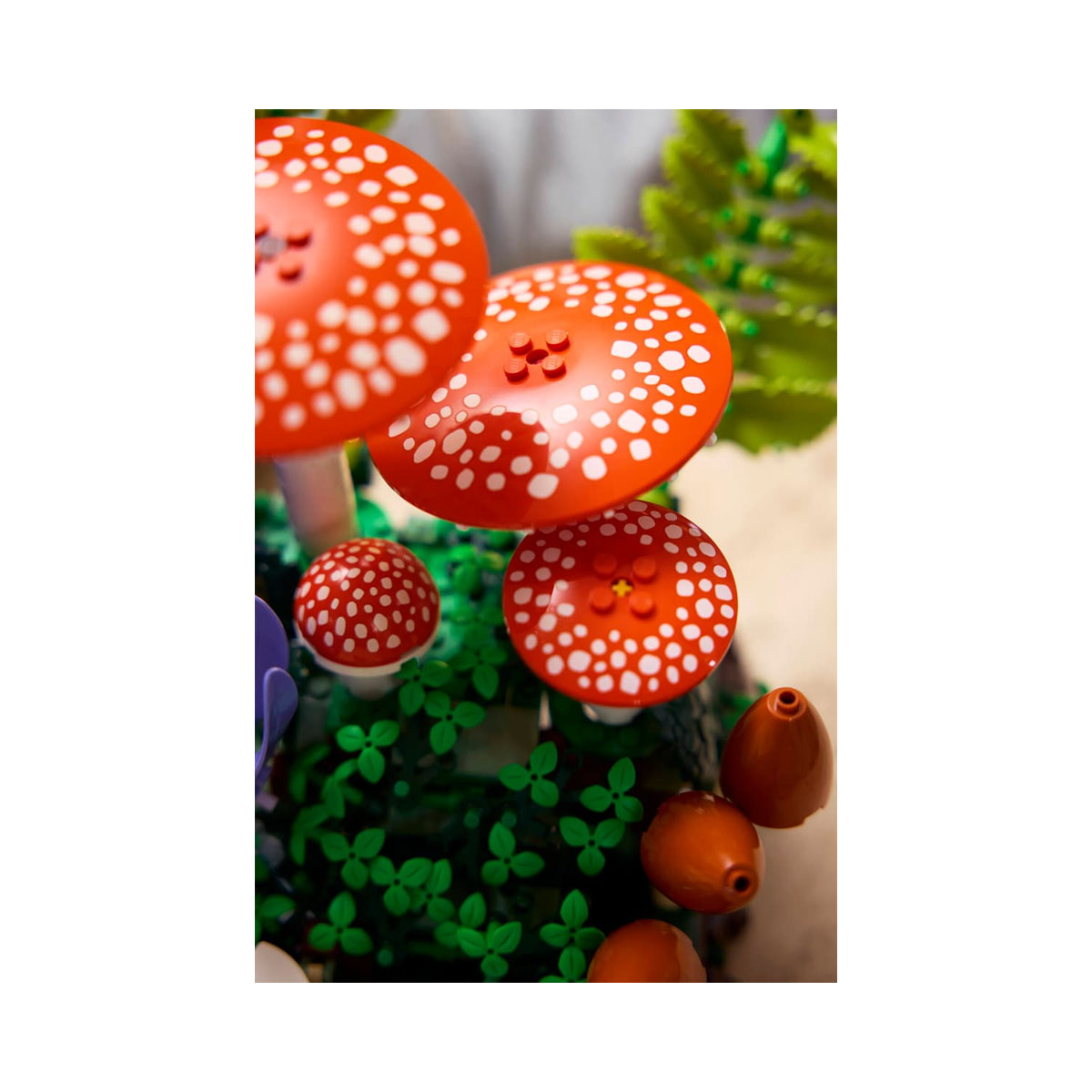 LEGO коцки, Botanicals, Woodland Mushrooms 