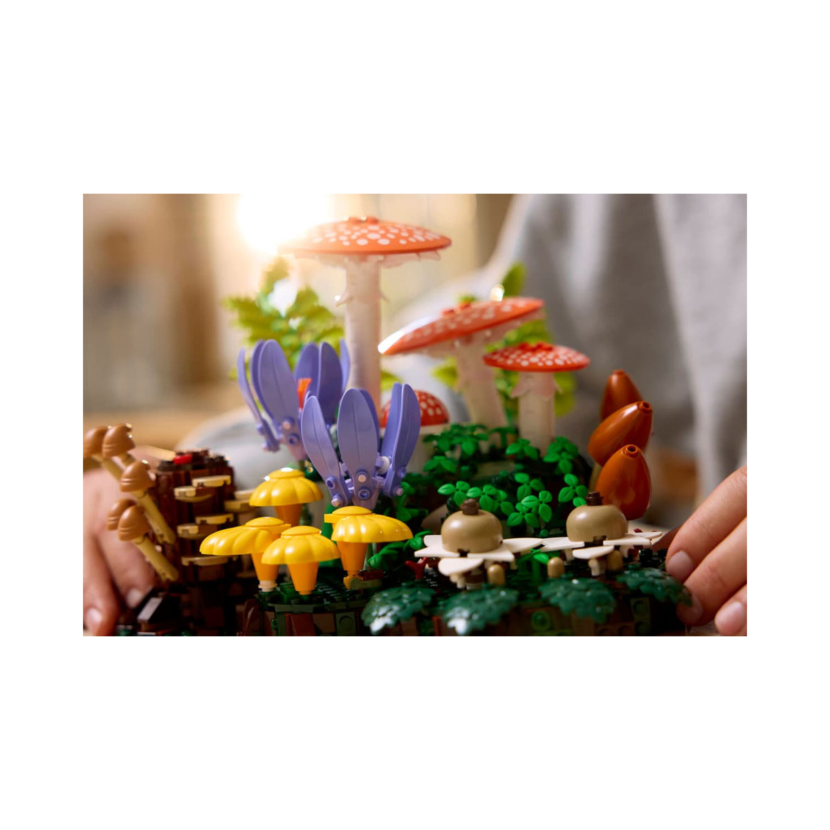 LEGO коцки, Botanicals, Woodland Mushrooms 