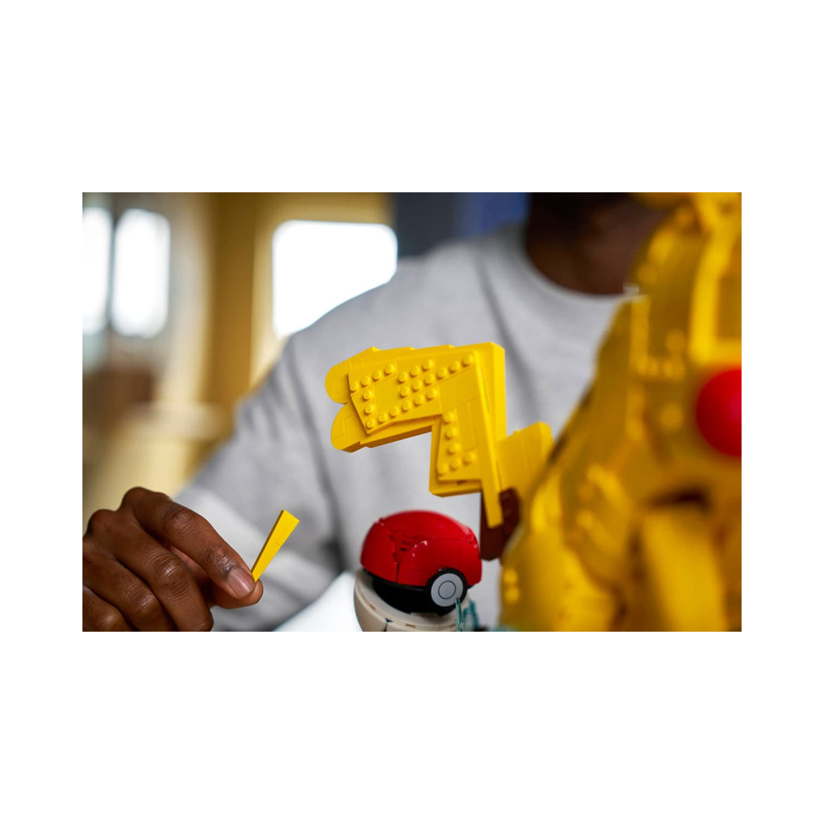 LEGO коцки, Pokemon, Pikachu and Poké Ball 
