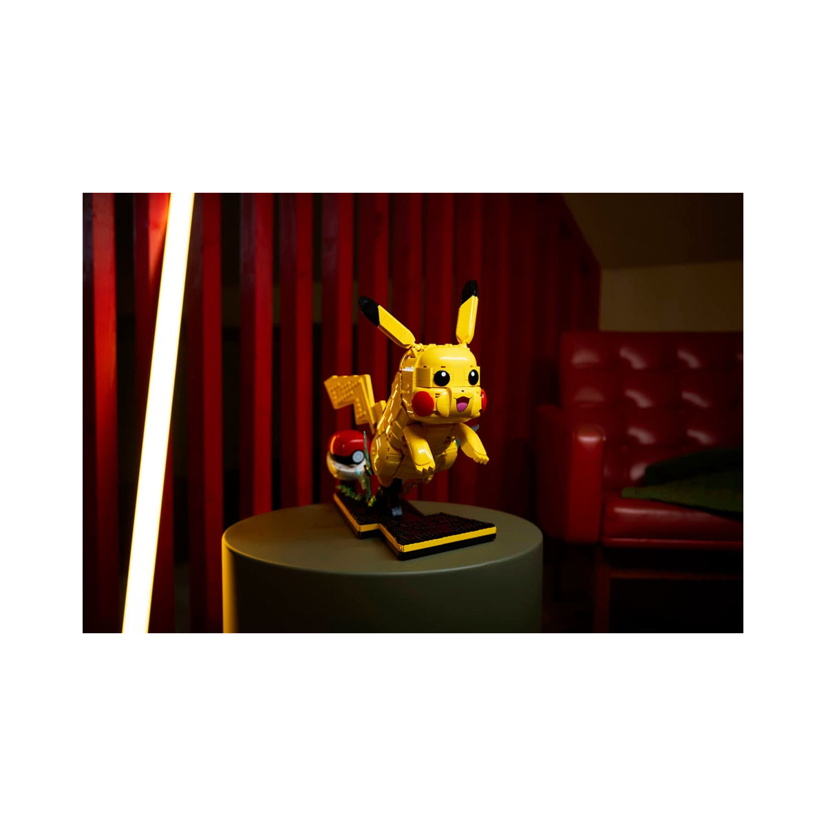 LEGO коцки, Pokemon, Pikachu and Poké Ball 