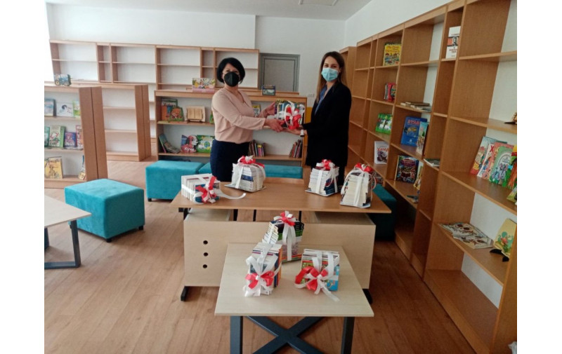 Издавачката куќа Арс Ламина се приклучи кон акцијата за донација на книги за училишните библиотеки во општина Центар