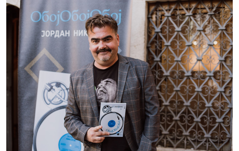 Јордан Николов: Книгата ОбојОбојОбој е мојата книжевна плоча, со раскази како музички секвенции