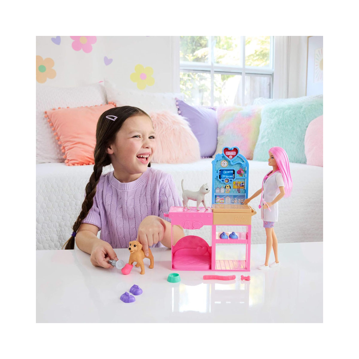 Сет за игра Barbie: You Can Be Anything - Fast Cas Veterinarian Clinic 