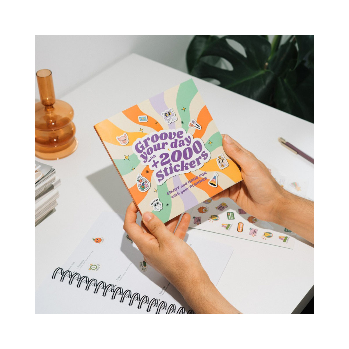 Книга со стикери 'Groove Your Day' 