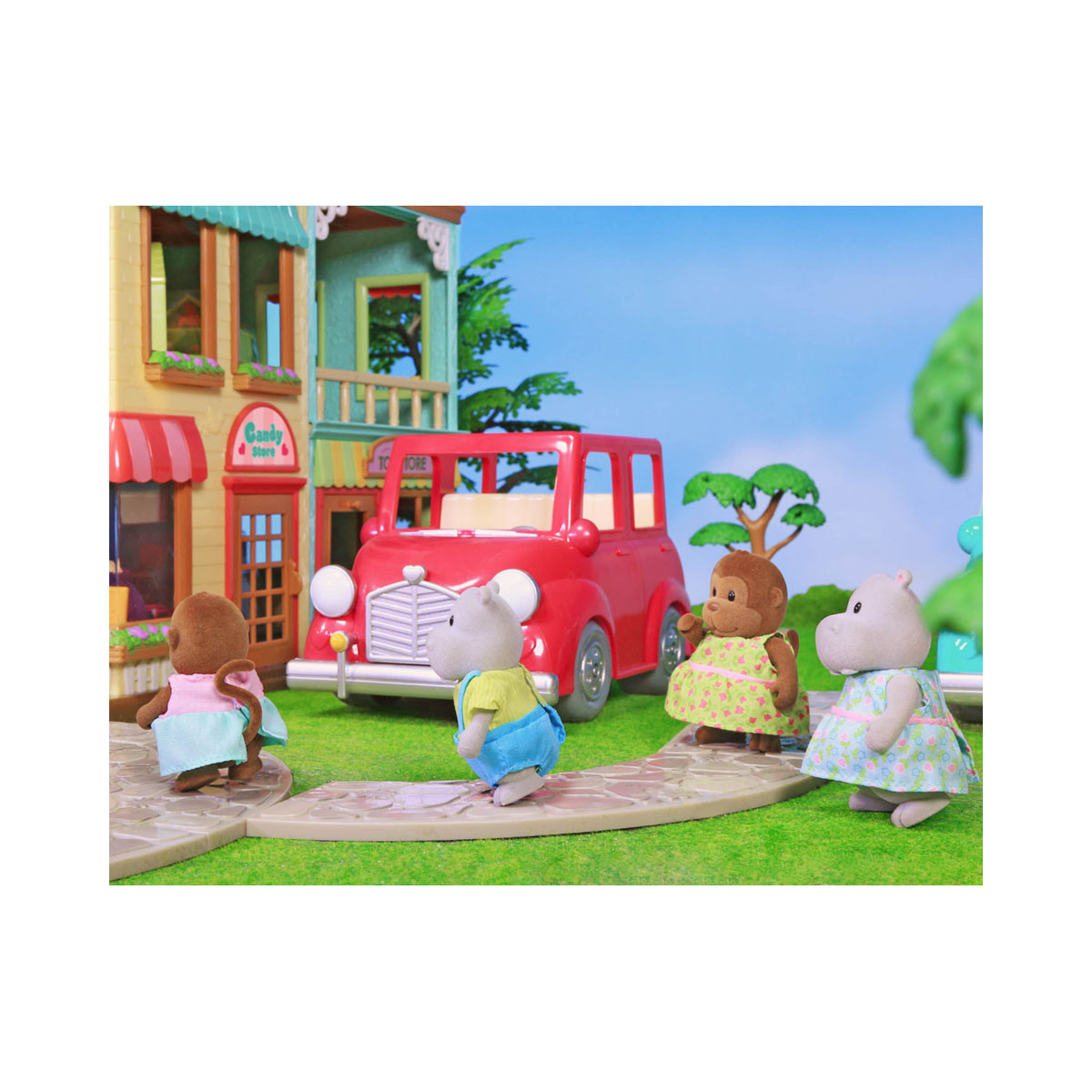 Фигура, Lil Woodzeez - Pink Car with Suitcase 