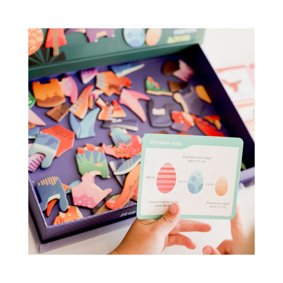 Магнетен сет за игра 'Dino Magnetic Art Case' 