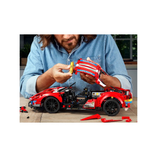LEGO коцки, Technic, Ferrari 488 GTE 'AF Corse #51