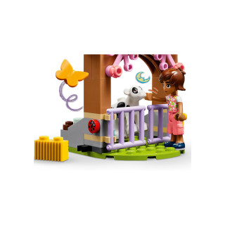 LEGO коцки, Friends, Autumn's Baby Cow Shed 