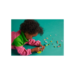 LEGO коцки, Friends, Autumn's Baby Cow Shed 