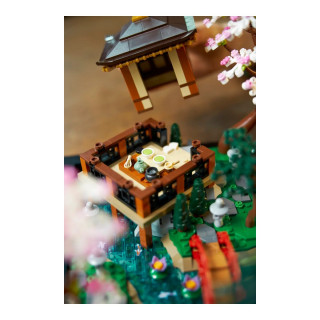 LEGO коцки, Icons, Tranquil Garden