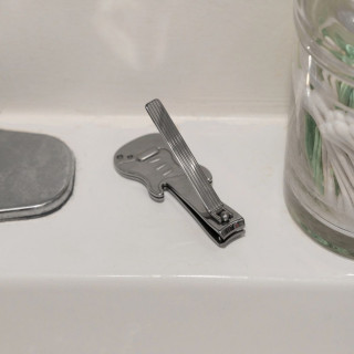 Грицкалка за нокти, Guitar Nail Clipper