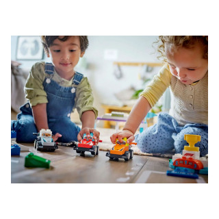 LEGO коцки, Duplo, F1® Team Race Cars & Drivers