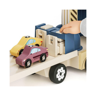 Дрвен сет за игра Roll & Race Car Transporter 