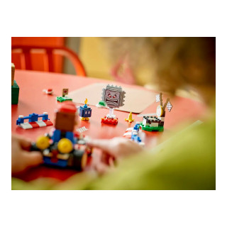 LEGO коцки, Super Mario, Mario Kart™ – Interactive LEGO® Mario™ & Standard Kart 