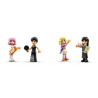 LEGO коцки, Wednesday - Wednesday & Enid's Dorm Room 