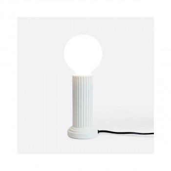 Столна ламба, Athena White 