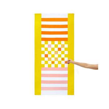 Пешкир за на плажа со игра, Checkers Yellow, 90 x 180 cm 