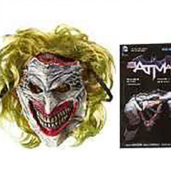 Batman: Death of the Family Book and Joker Mask Set 
