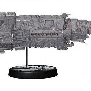 Dark Horse Deluxe Halo: UNSC Pillar of Autumn Ship Replica Statue 