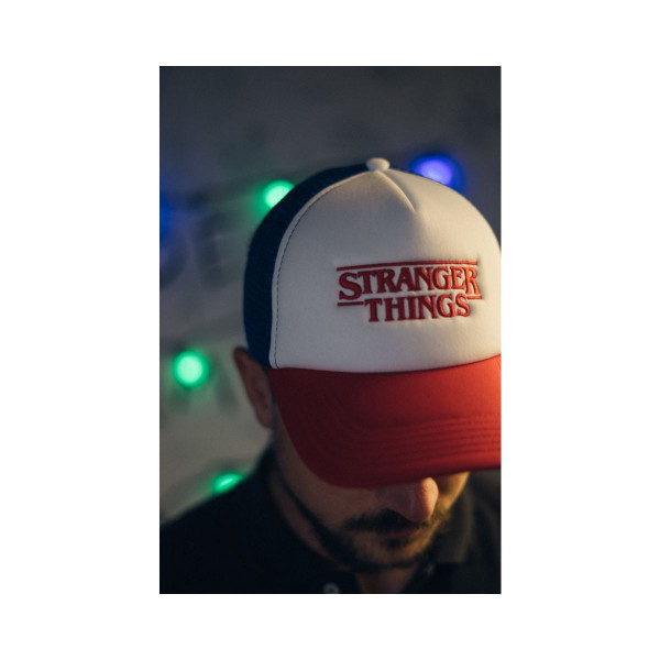 Капа, Stranger Things - Logo