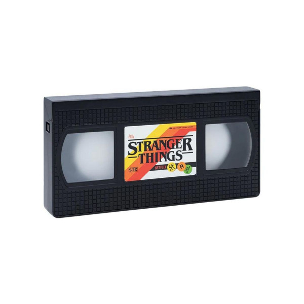 Столна ламба, Stranger Things - VHS Logo