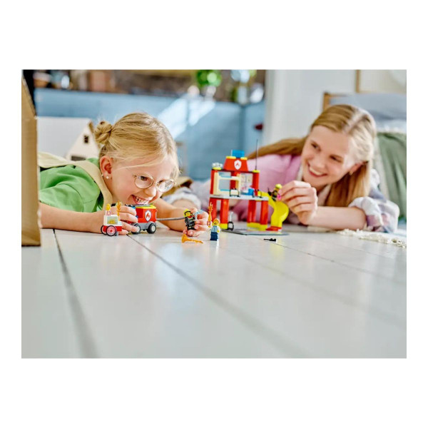 LEGO коцки, City, Fire Station and Fire Truck 