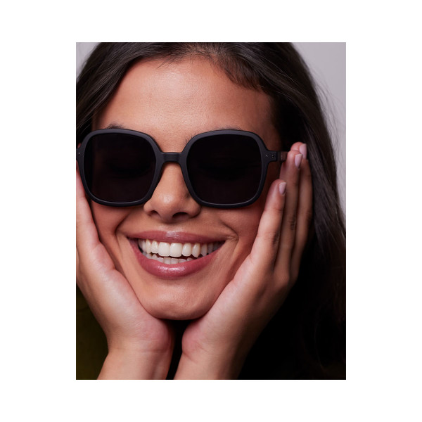 Очила за сонце, Office Black 