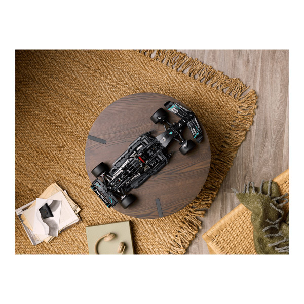 LEGO коцки, Technic, Mercedes-AMG F1 W14 E Performance 