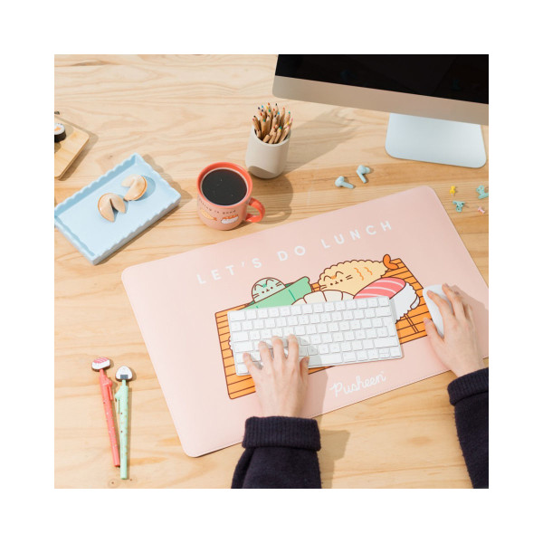 Подлога за глувче, Pusheen Sushi Roll 