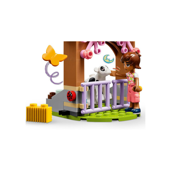 LEGO коцки, Friends, Autumn's Baby Cow Shed 