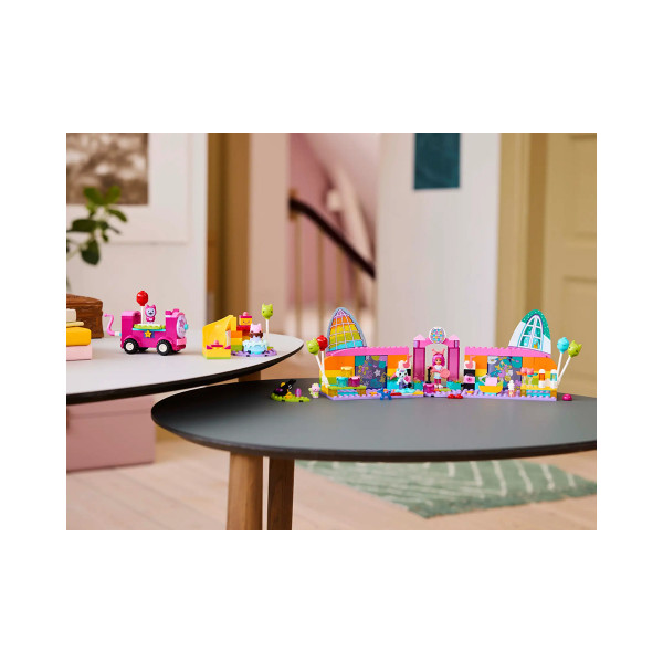 LEGO коцки, Gabby's Dollhouse, Gabby's Party Room