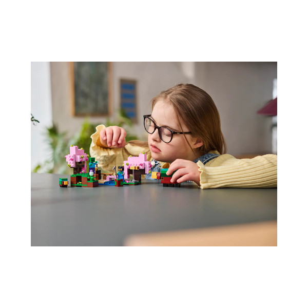 LEGO коцки, Minecraft, The Cherry Blossom Garden 