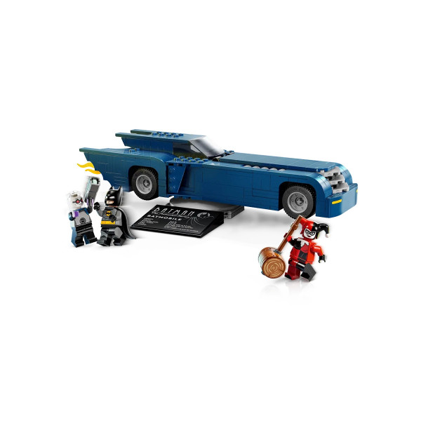 LEGO коцки, DC: Batman, Batman w/ the Batmobile vs. Harley Quinn and Mr. Freeze