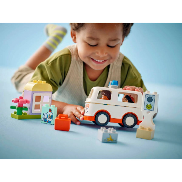 LEGO коцки, Duplo, Ambulance & Driver