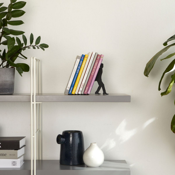 Држач за книги, Too Many Books 