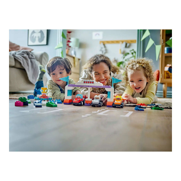 LEGO коцки, Duplo, F1® Team Race Cars & Drivers