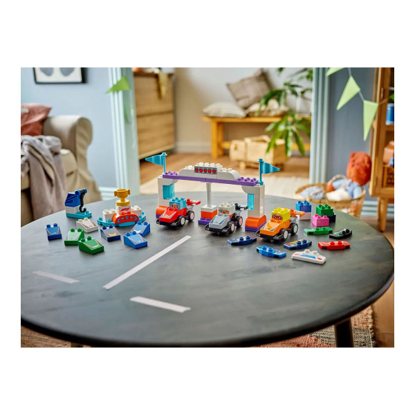 LEGO коцки, Duplo, F1® Team Race Cars & Drivers