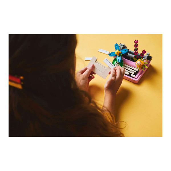 LEGO коцки, Creator 3in1, Typewriter with Flowers