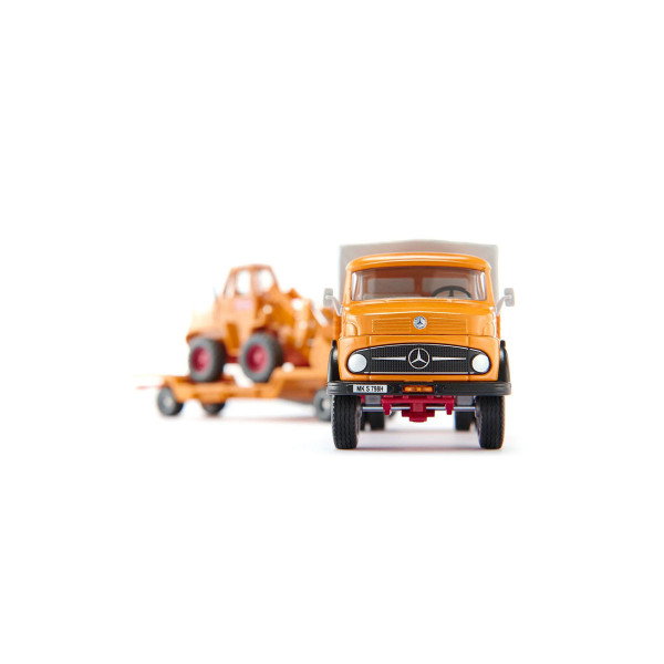 Фигура, Mercedes-Benz 710 with Kramer 411 4-wheel loader 