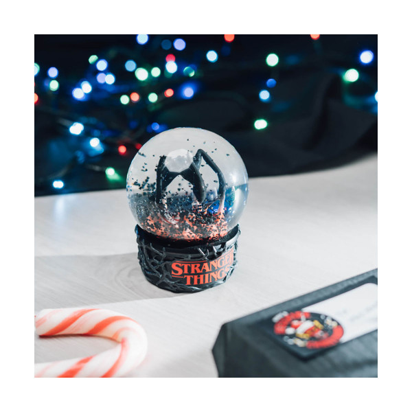Снежна топка, Stranger Things - Mind Flayer 