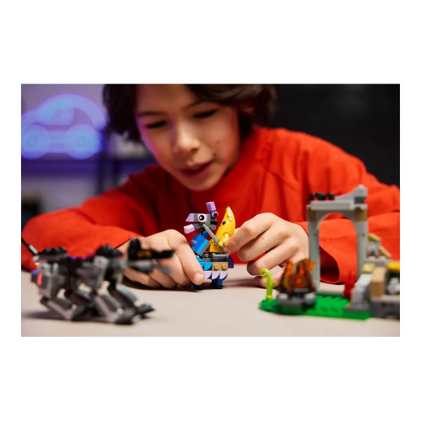 LEGO коцки, Fortnite, Peely & Sparkplug's Camp 