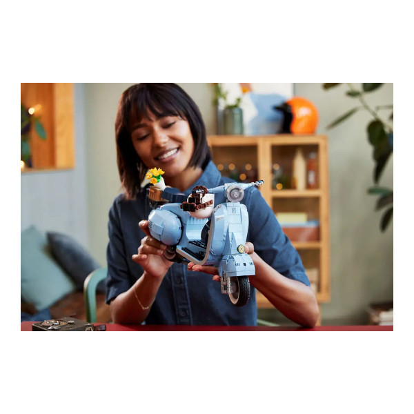LEGO коцки, Icons, Vespa 125 