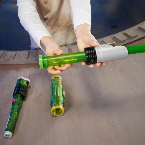 Електронска сабја 'Star Wars Lightsaber Forge Kyber Core Sabine Wren' 