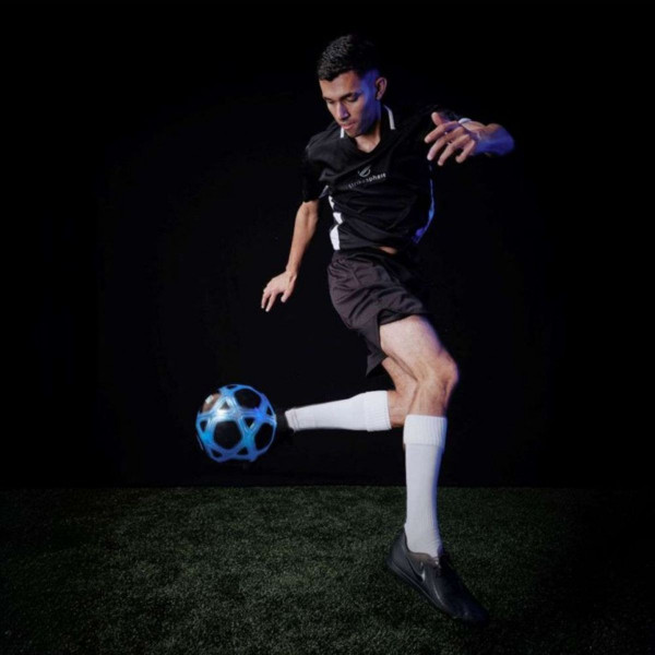 Фудбалска топка со светла и звуци, Strikesphere Counter Soccer Ball 